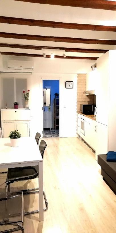 Precioso Apartamento Frente Del Mercado Central Valenza Esterno foto