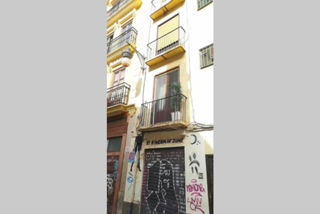 Precioso Apartamento Frente Del Mercado Central Valenza Esterno foto